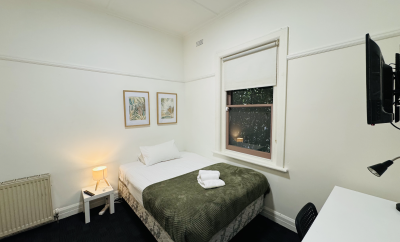 96 Barkly Street, St Kilda – Room 20